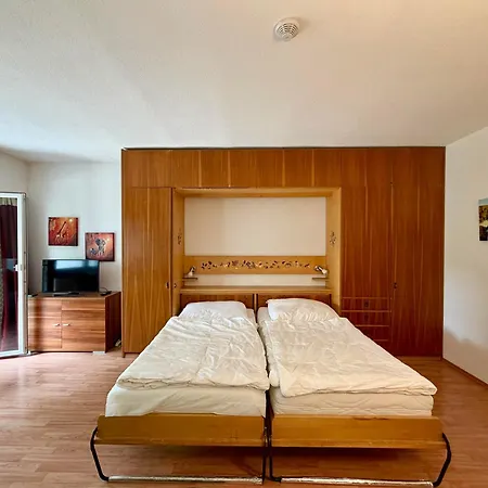 Haus Birkenhain - Appt. Tennyson Апартаменты Зеефельд в Тироле